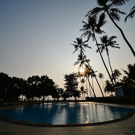 Laya Beach Wadduwa Exterior photo