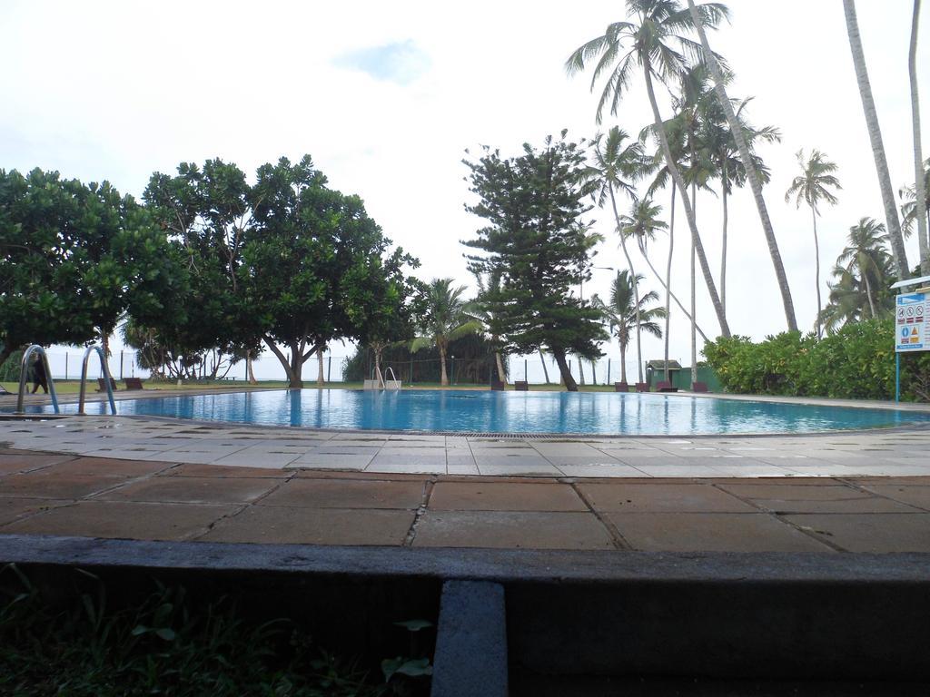 Laya Beach Wadduwa Exterior photo